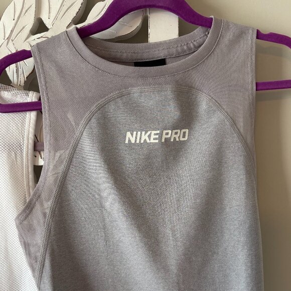 Nike Pro Fit Tank Tops - Set of 2 - NWOT - Picture 5 of 8